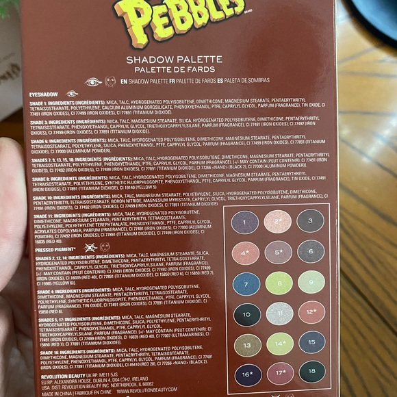 Revolution Beauty Cocoa Pebbles Eyeshadow With Matching Flinstones Makeup Bag - Picture 9 of 9